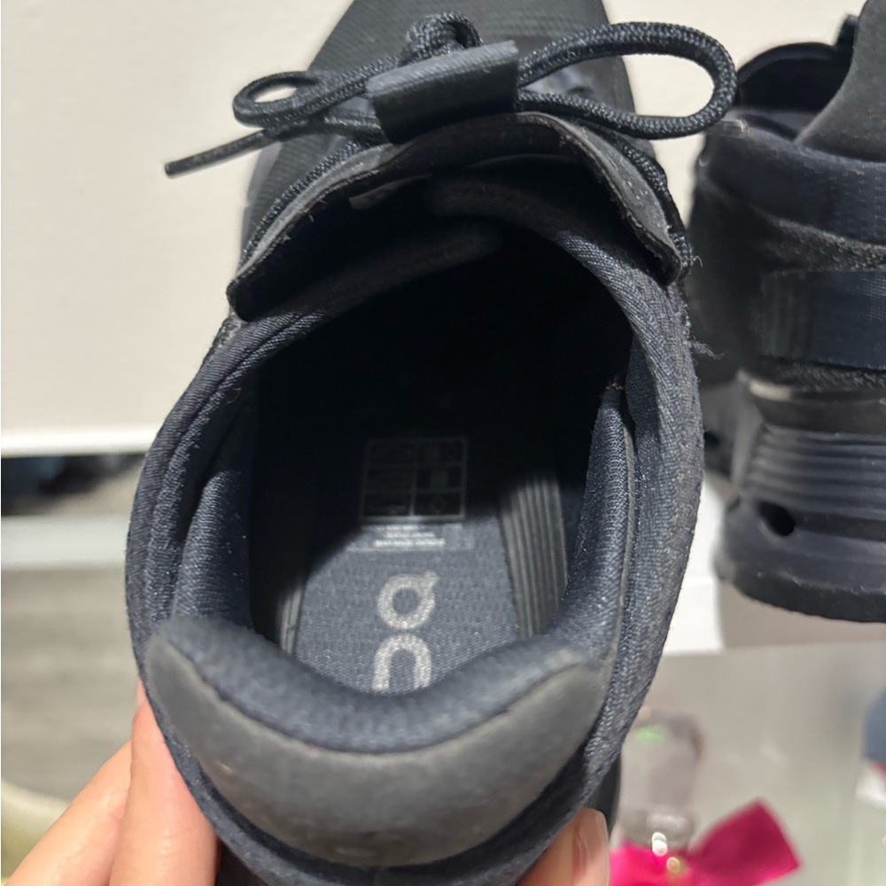 On Cloud-Cloud Nova Black Athletic Shoes - Picture 4 of 5